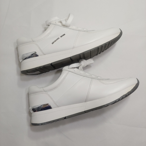 Michael Kors new Size 8 Allie trainer leather sneakers - Picture 2 of 9